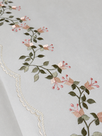 Parure brodée en DRAP PLAT 001