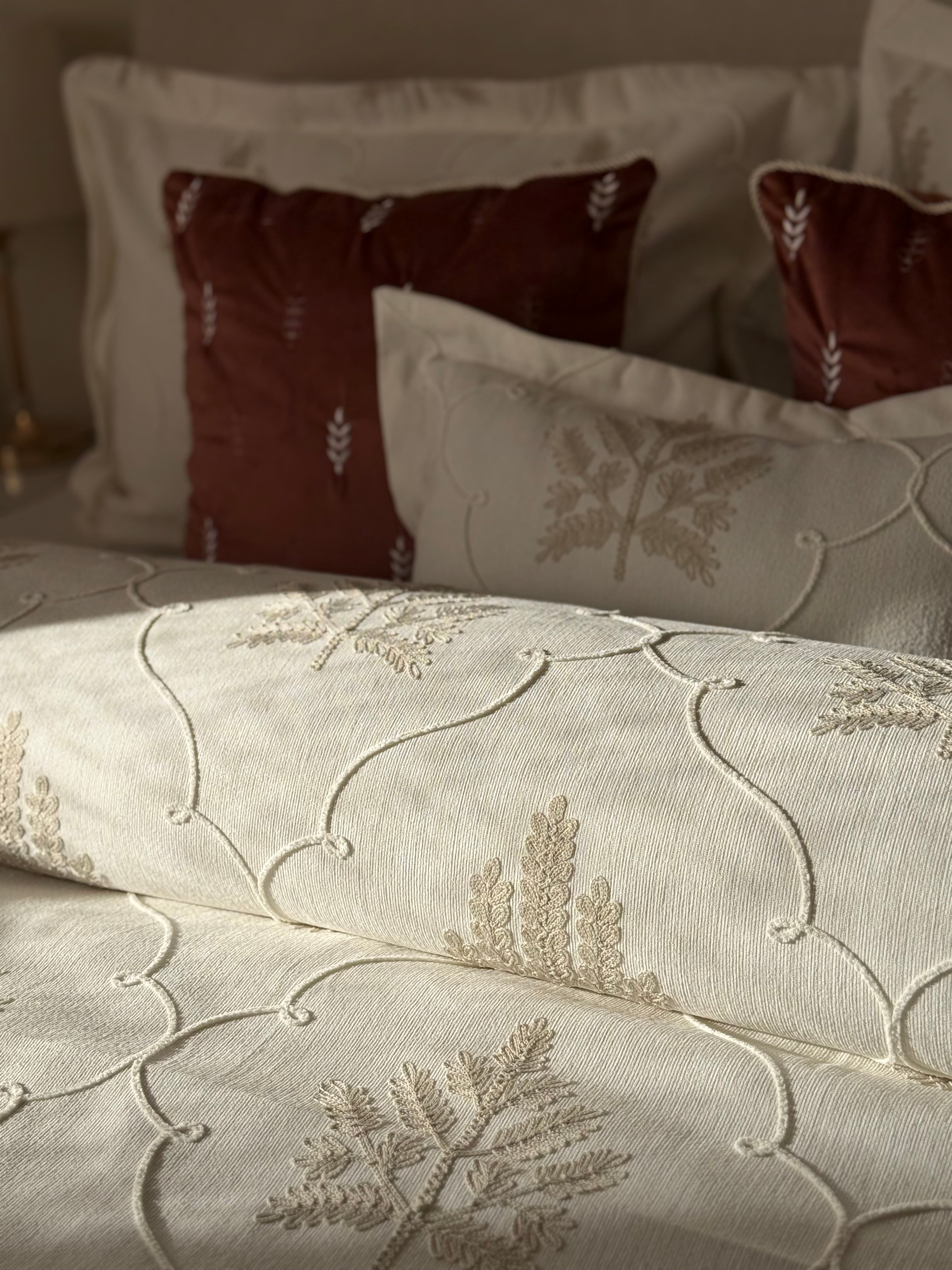 Couvre lit « Florence » en piqué royal (Taupe)