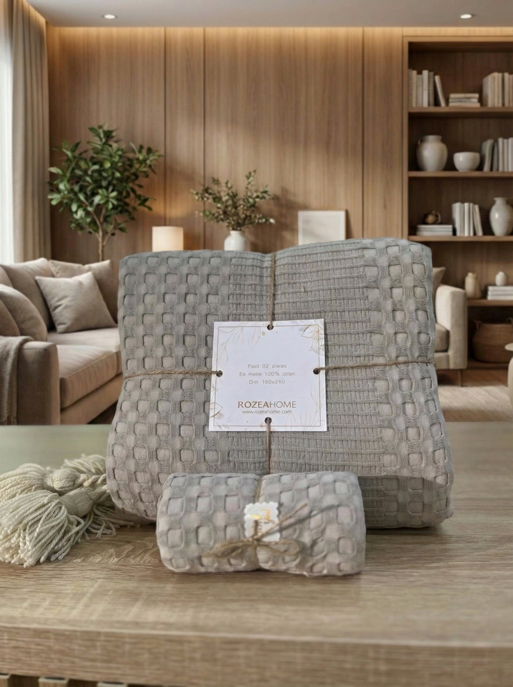 Plaid Taupe en maille + 1 housse de coussin