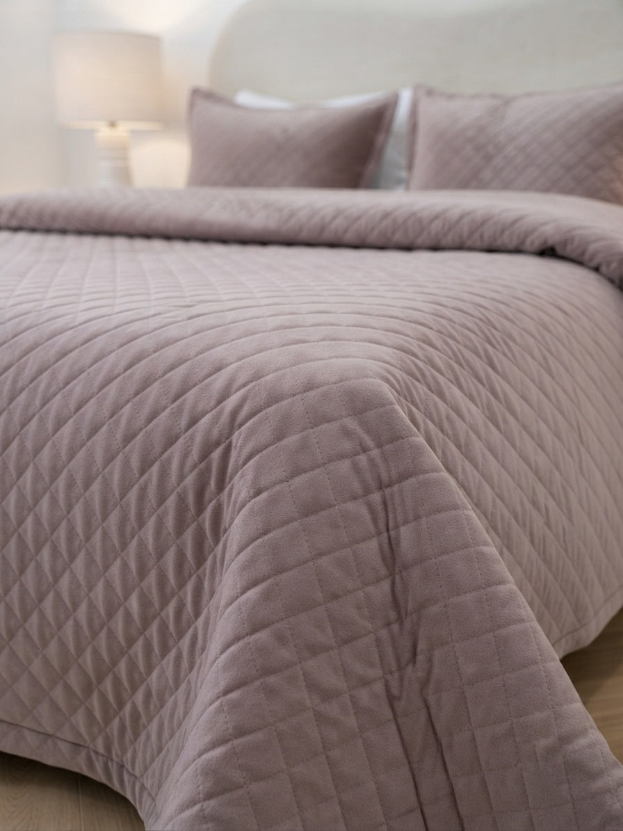 Couvre lit matelassé en velours (BOIS DE ROSE)