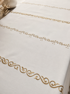 Nappe brodée