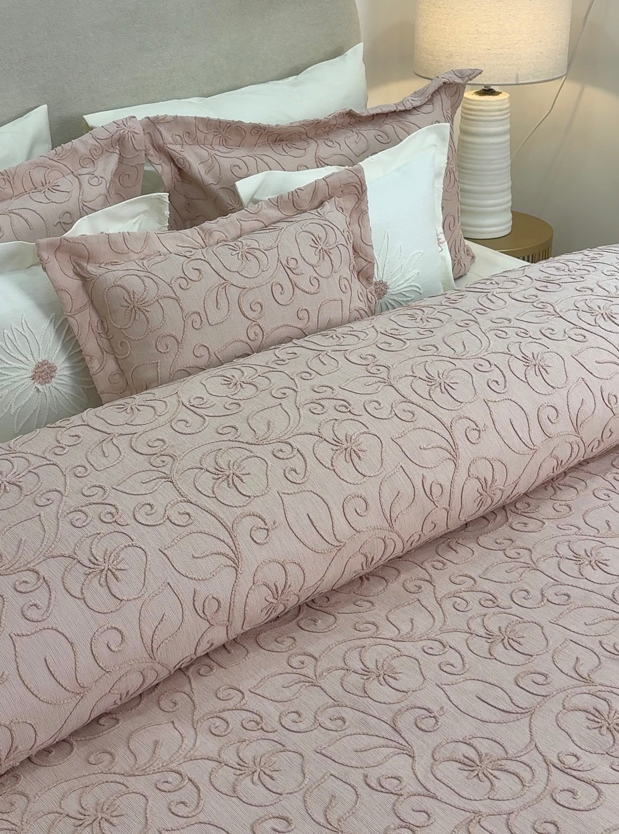Couvre lit "Athena" ROSE 003 (FLEURS)