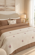 Plaid brodé BEIGE CLAIR + 1 housse de coussin