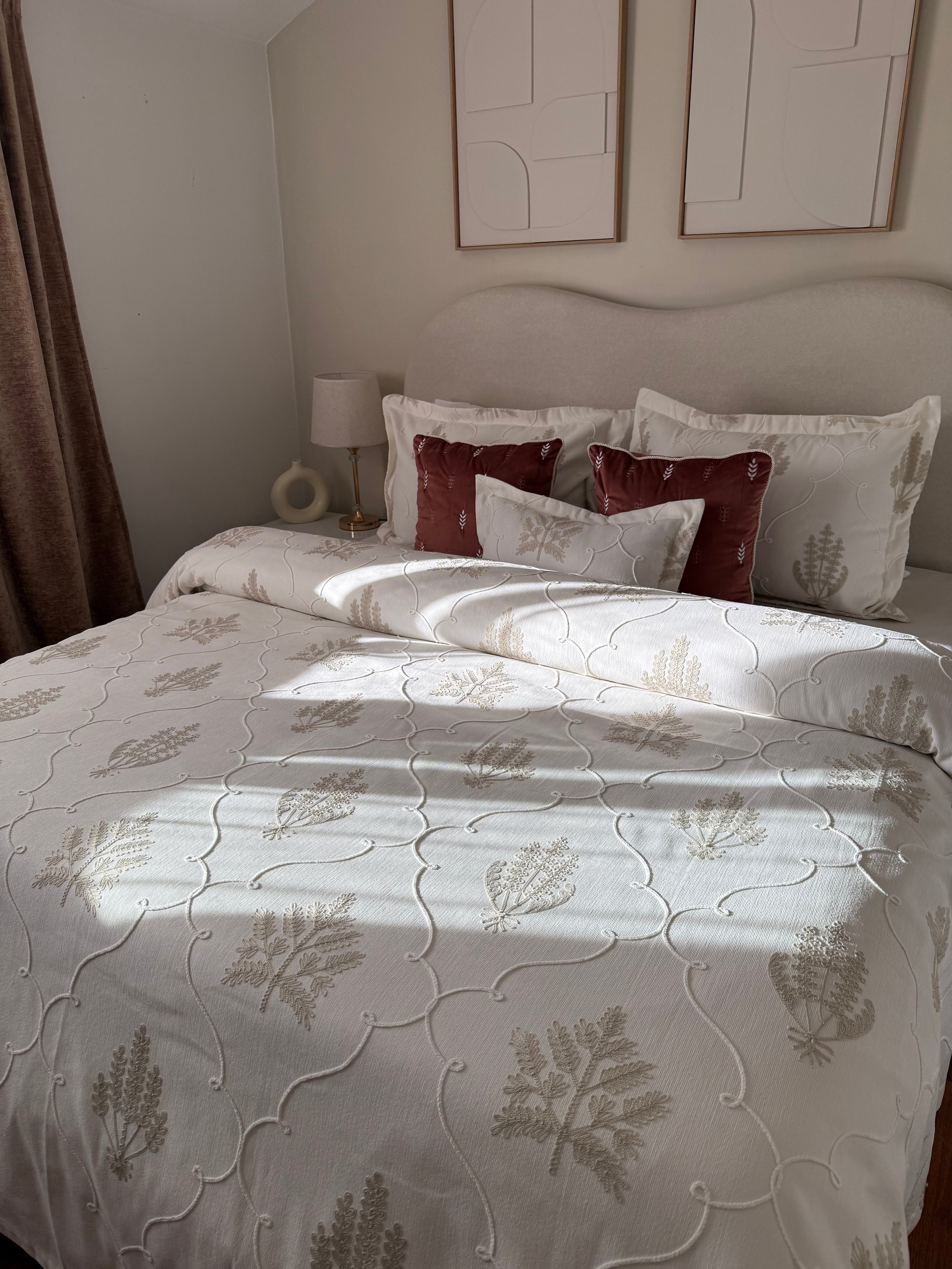 Couvre lit « Florence » en piqué royal (Taupe)